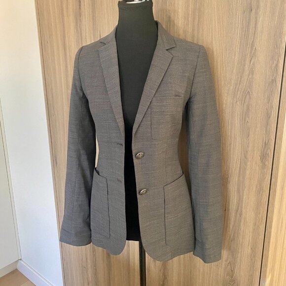 Aritzia Talula Sunday Best Blazer - Picture 5 of 10